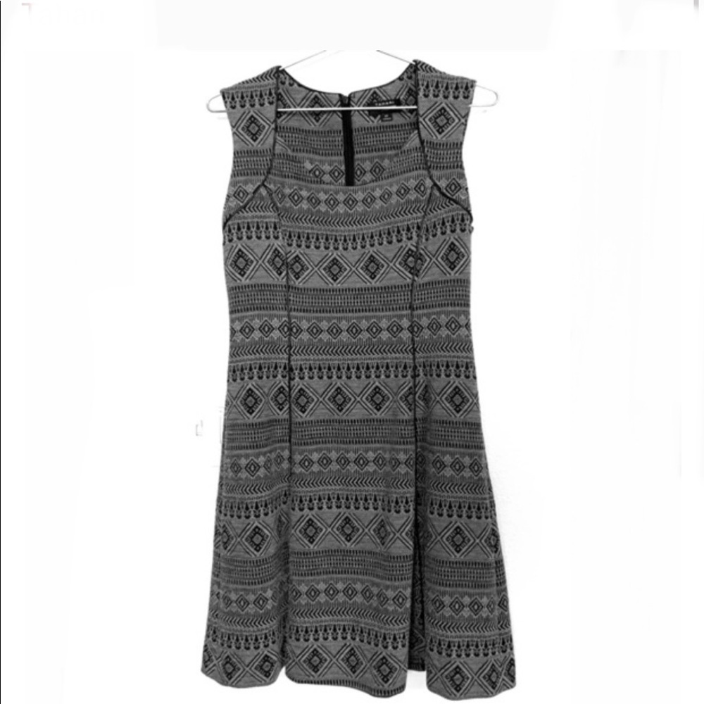 LIKE 🆕 Tahari Arthur S Levine 10P Dress